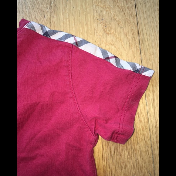 AUTH Burberry t-shirt - Picture 8 of 10